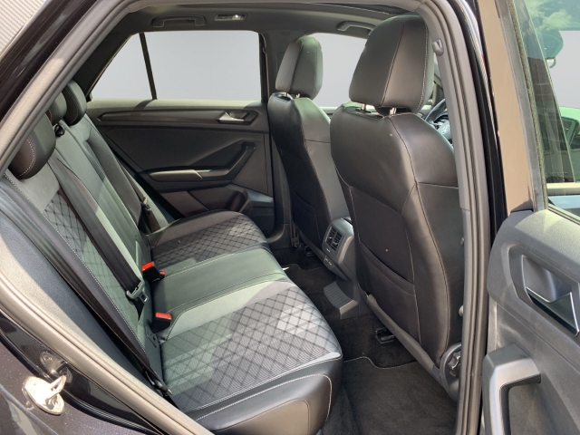 T-Roc 1.5 TSI R-Line Pano Navi Kamera Matrix