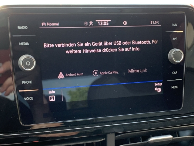 T-Roc 1.5 TSI R-Line Pano Navi Kamera Matrix