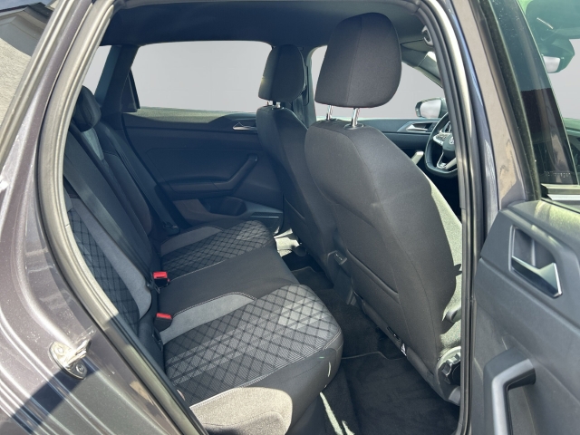 Polo 1.0 TSI R-Line Navi Kamera IQ.Light ACC