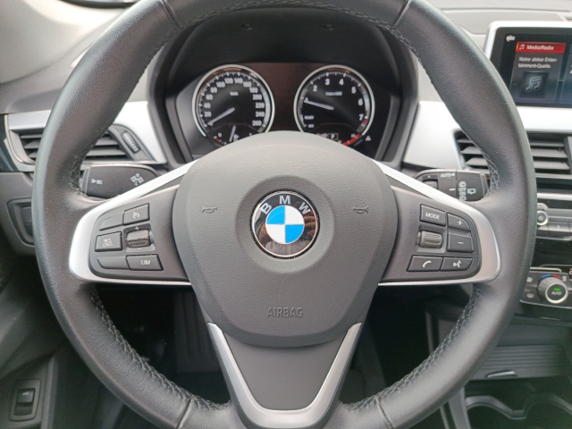 X1 sDrive18i sDrive 18 i Advantage Navi  LED