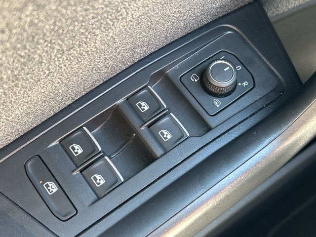 T-Roc 1.0 TSI Move Navi ACC Kamera SHZ GJR
