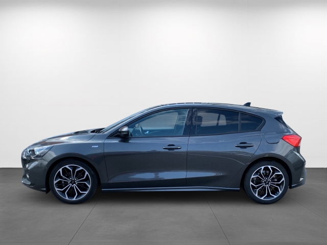 Focus 1.5 EcoBlue ST-Line HUD Pano Navi B&O Kam.