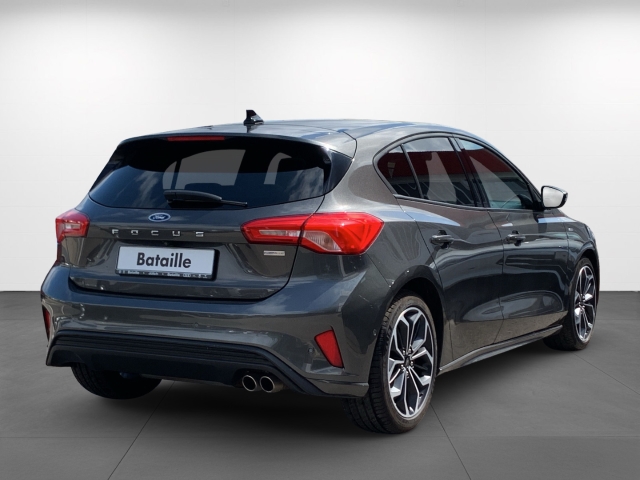 Focus 1.5 EcoBlue ST-Line HUD Pano Navi B&O Kam.