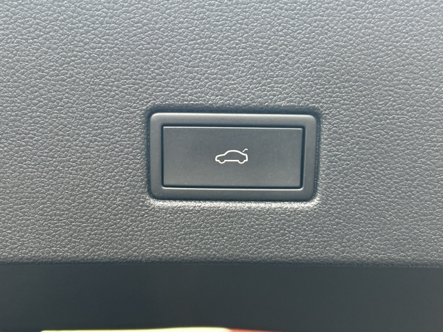T-Roc 1.5 TSI R-Line Pano Navi Leder Matrix ACC