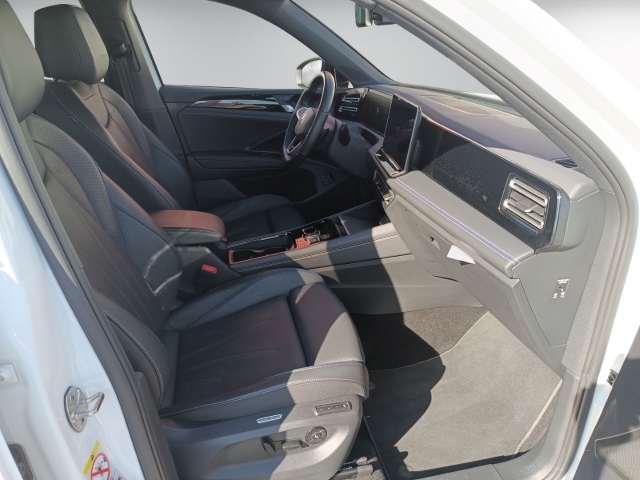 Tiguan 1.5 eHybrid R-Line AHK Navi Kamera ACC