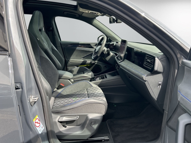 Tiguan 1.5 eHybrid R-Line AHK Pano HUD DCC Navi