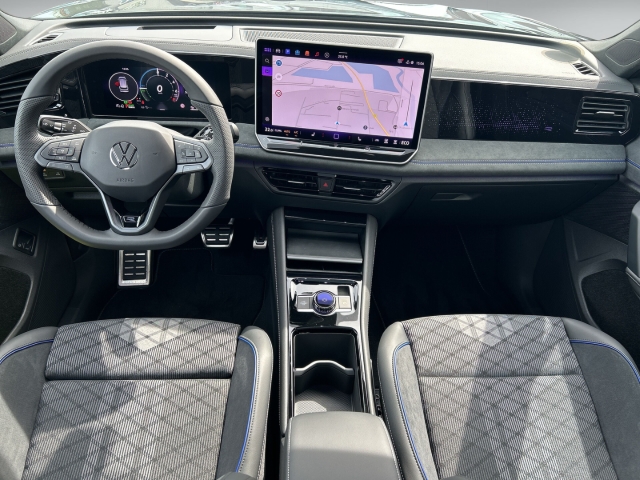 Tiguan 1.5 eHybrid R-Line AHK Pano HUD DCC Navi