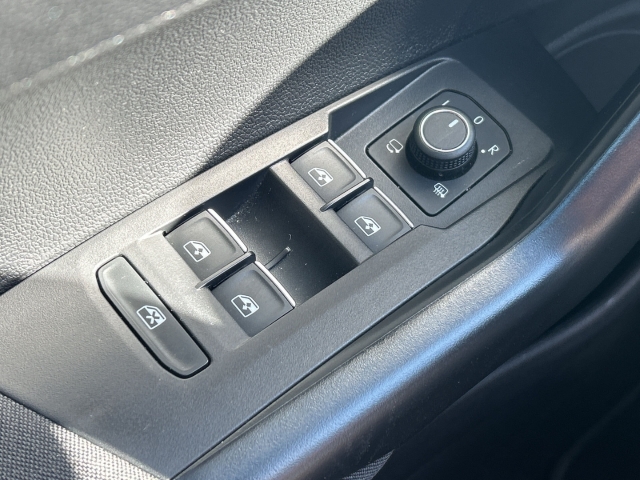 Polo 1.0 TSI R-Line Navi Kamera IQ.Light ACC