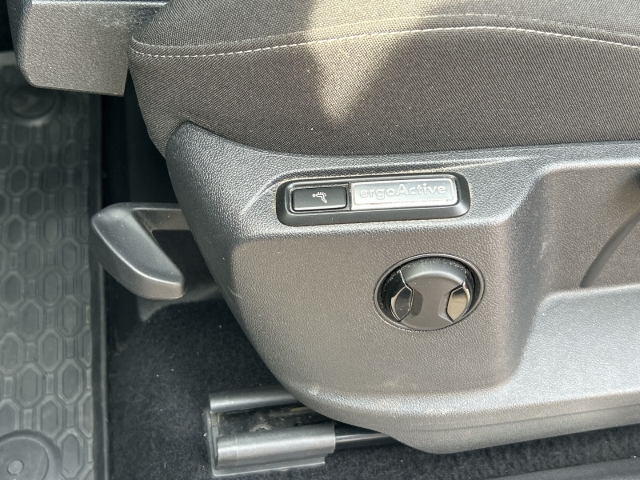 Tiguan 2.0 TDI 4M R-Line AHK Pano Navi StandHZG