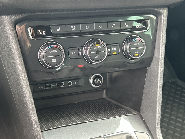 Tiguan 2.0 TDI Comfortline AHK Navi App-Connect