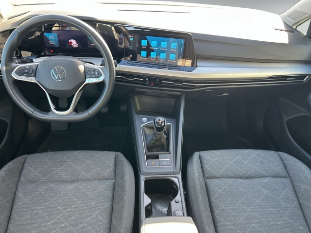 Golf Variant VIII 1.5 TSI Life SHZ Kamera APP