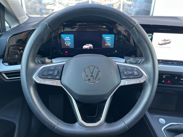 Golf Variant VIII 1.5 TSI Life SHZ Kamera APP