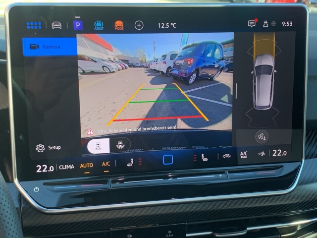 Golf Variant VIII R 2.0 TSI 4M Pano DCC Matrix