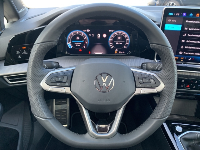 Golf Variant VIII 1.5 TSI R-Line Pano Navi H&K