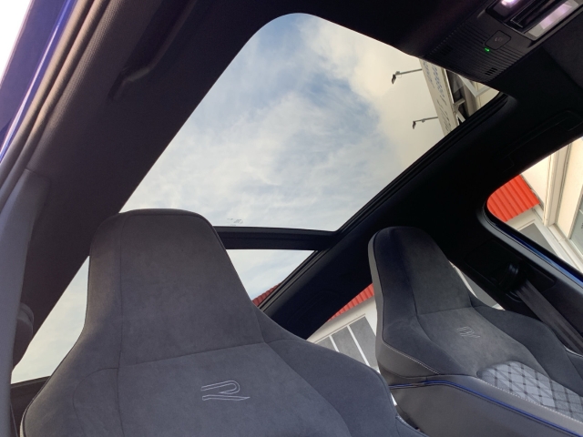 Golf Variant VIII 1.5 TSI R-Line Pano Navi H&K