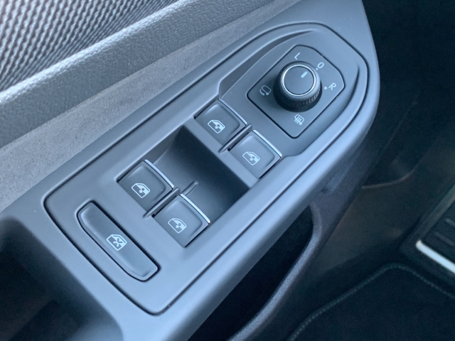 Golf Variant VIII 1.5 TSI R-Line HUD Navi Kam.