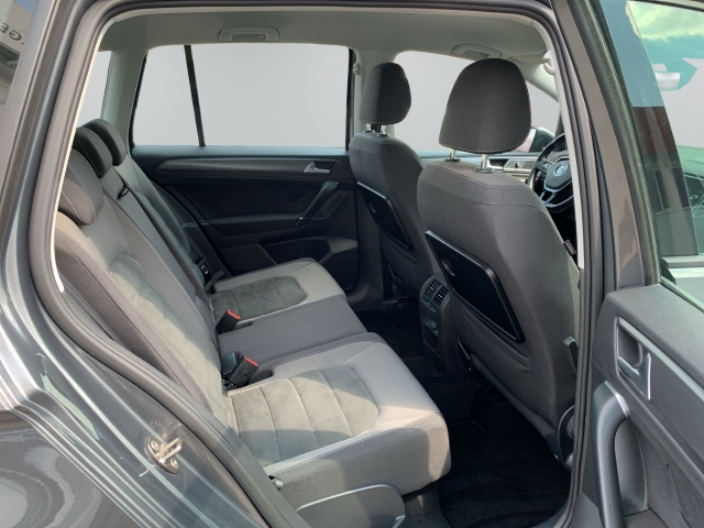 Golf Sportsvan 1.0 TSI Comfortline ACC Klima SHZ