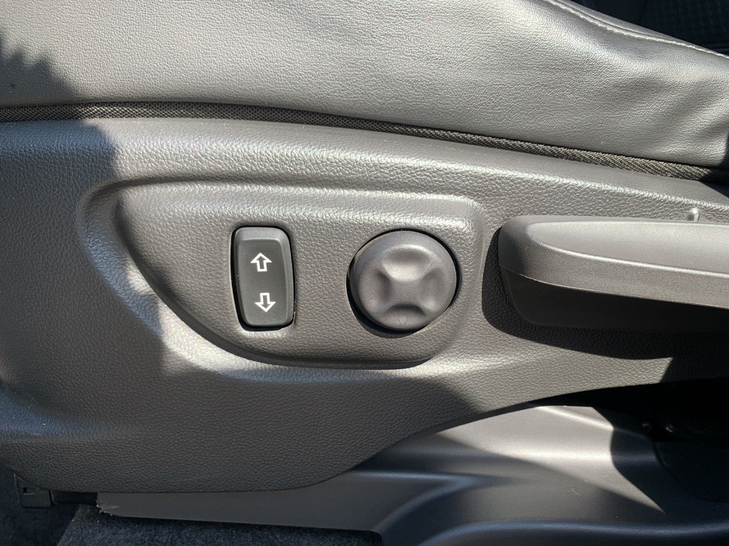 Mokka 1.4 Turbo 120 Jahre AHK Navi LED App-Conne