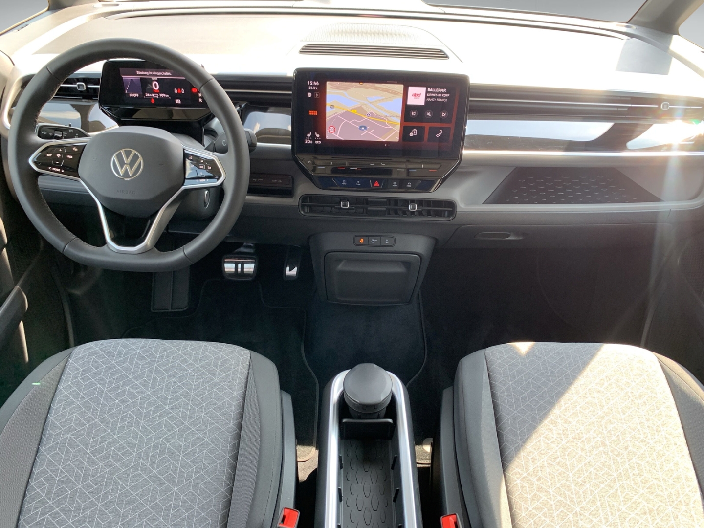 ID. Buzz Pro AHK Navi IQ.Light SHZ ACC Area View