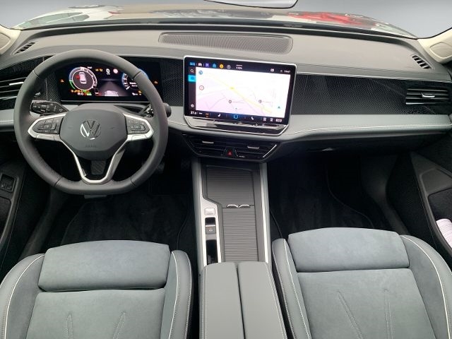 Passat 1.5 eHybrid DSG AHK Navi ACC Rückfahrkam.