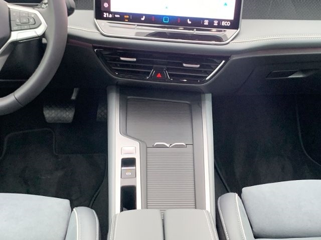Passat 1.5 eHybrid DSG AHK Navi ACC Rückfahrkam.