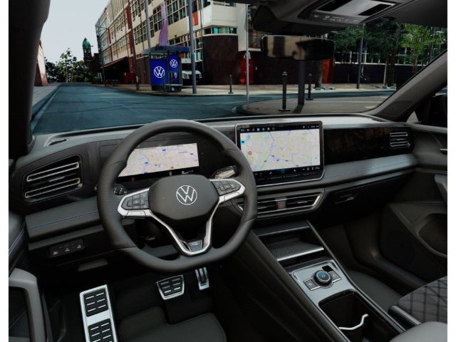 Tiguan R-Line 2,0 TDI DSG AHK Matrix DCC Black