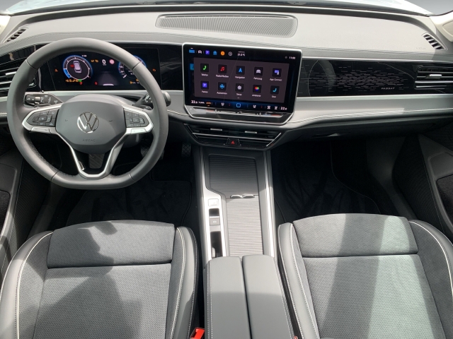 Passat Variant 2.0 TDI DSG AHK Area View Navi SHZ