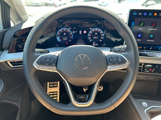 Golf VIII 1.5 TSI ACC 4Season SHZ App-Connect