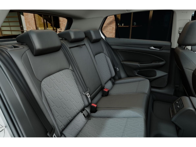 Golf VIII 1,5TSI 6-Gang ACC 4Season SHZ AppConnect