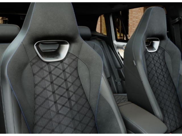 Tiguan R-Line 1,5 eTSI DSG AHK AreaView Black Style