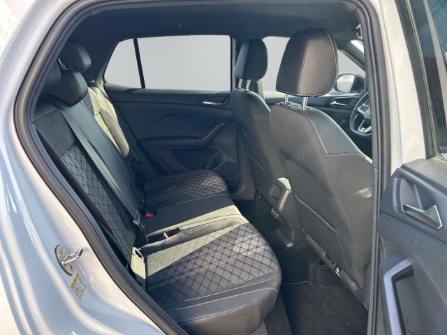 T-Cross 1.5 TSI R-line AHK RFK SHZ ACC Matrix