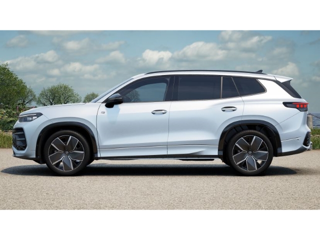 Tayron R-Line 2,0 TDI DSG 7-Sitzer Panorama AHK