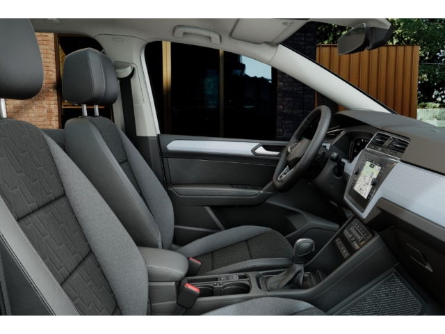 Touran ENERGY R Line 1,5TSI DSG 7-Sitzer AHK RFK