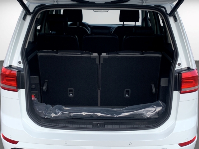 Touran ENERGY R Line 1,5TSI DSG 7-Sitzer AHK RFK
