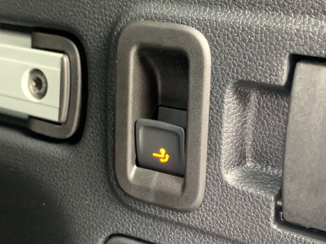 Touran ENERGY R Line 1,5TSI DSG 7-Sitzer AHK RFK