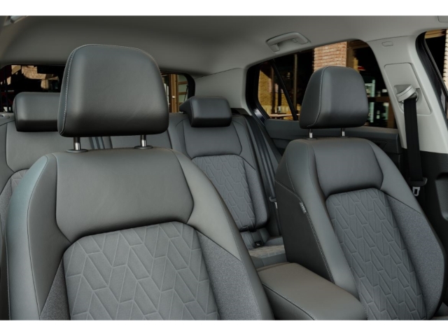 Golf VIII Energy 2,0 TDI DSG AHK Navi SHZ ACC