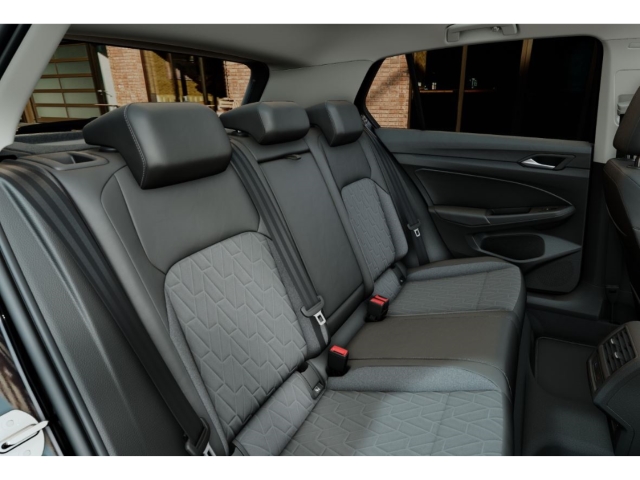 Golf VIII Energy 2,0 TDI DSG AHK Navi SHZ ACC