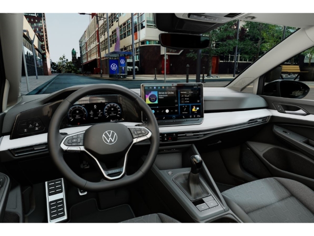 Golf VIII ENERGY 2,0TDI 6-Gang AHK ACC SHZ RFK