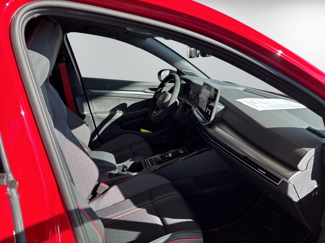 Golf VIII GTI EDITION 50 2,0 TSI DSG Performance