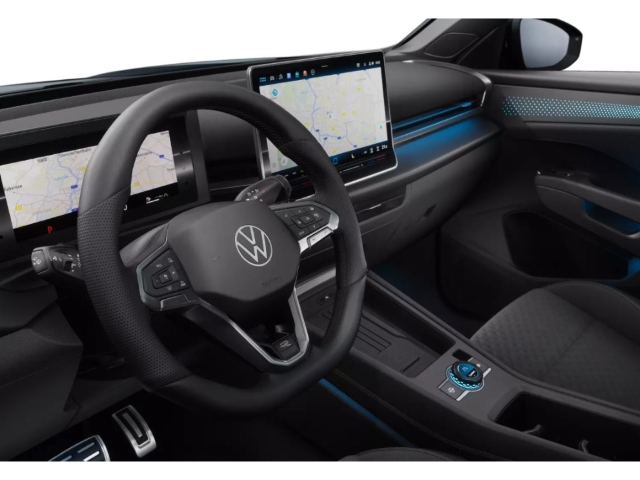 T-Roc R-Line 1.5 eTSI DSG AHK ACC EasyOpen RFK