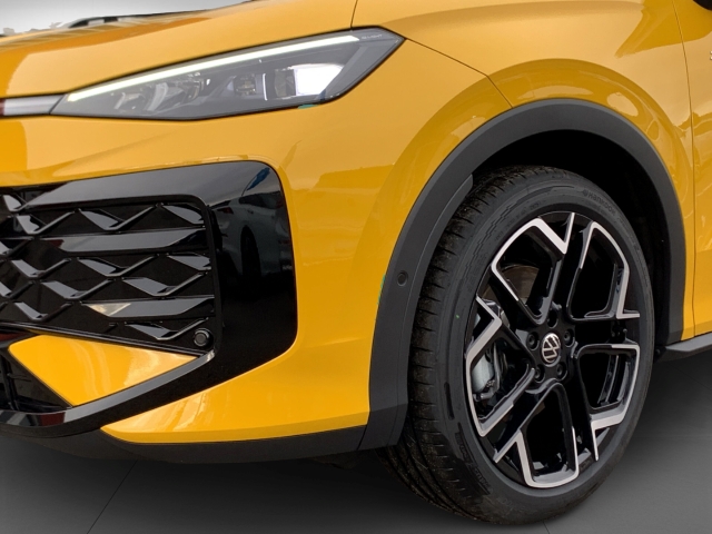 T-Roc R-Line 1.5 eTSI DSG Panoramadach EasyOpen