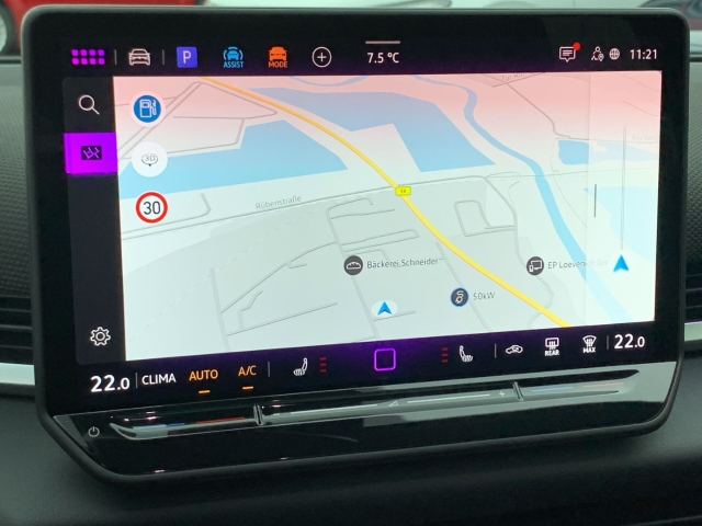 T-Roc R-Line 1.5 eTSI DSG Panoramadach EasyOpen