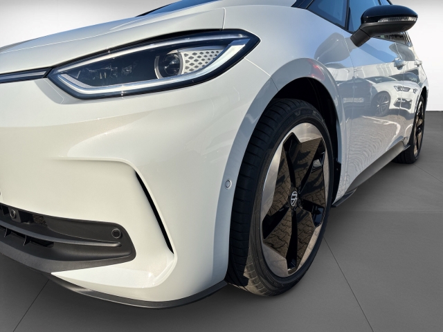 ID.3 Pro S ENERGY 79 kWh Matrix HUD AreaView AHK