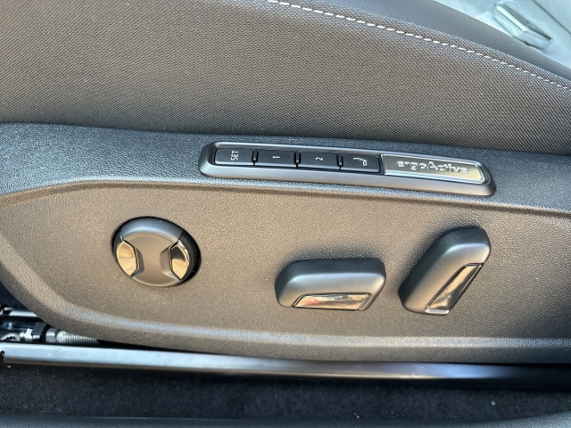 ID.3 Pro S ENERGY 79 kWh Matrix HUD AreaView AHK