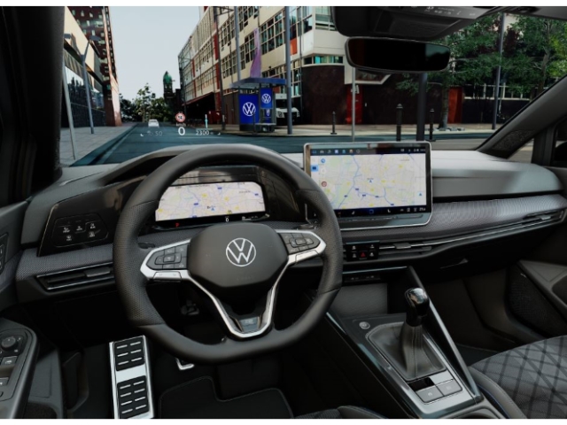 Golf VIII R-Line 1,5 TSI  6-Gang AHK ACC Black Style