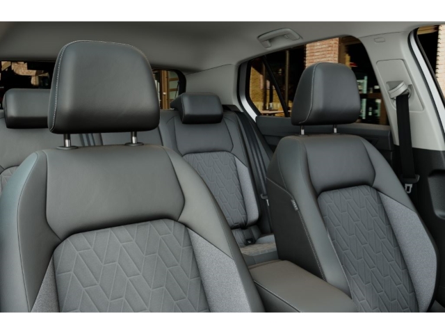 Golf VIII ENERGY 1,5TSI 6-Gang  LED ACC SHZ 4Season