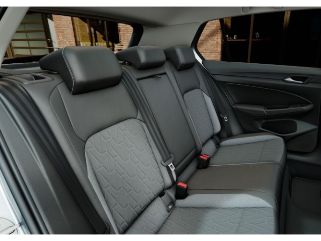 Golf VIII ENERGY 1,5TSI 6-Gang ACC SHZ LED 4Season