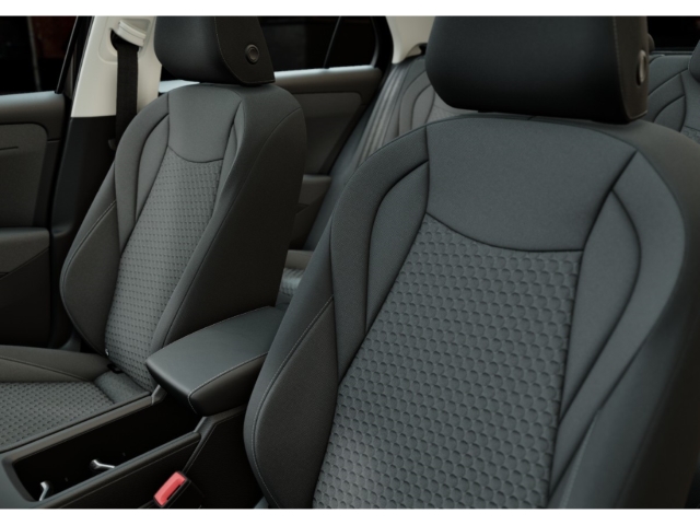 T-Roc Life 1.5 eTSI DSG AHK ACC RFK SHZ 4Season