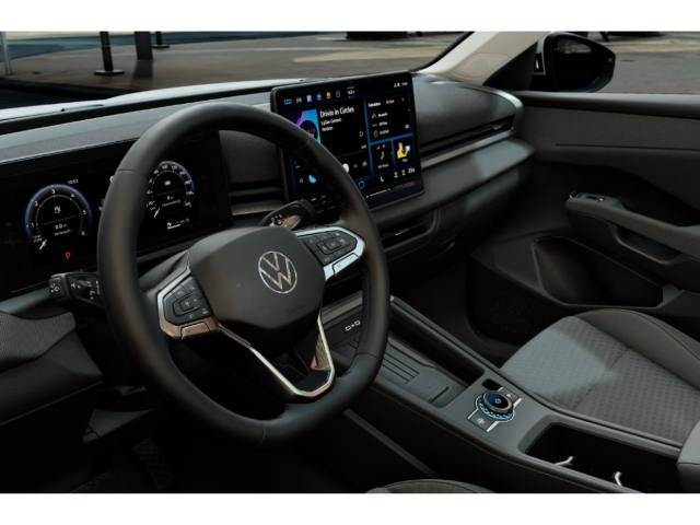 T-Roc Life 1.5 eTSI DSG AHK  ACC RFK SHZ AppConnect