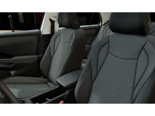 T-Roc Life 1.5 eTSI DSG AHK  ACC RFK SHZ AppConnect